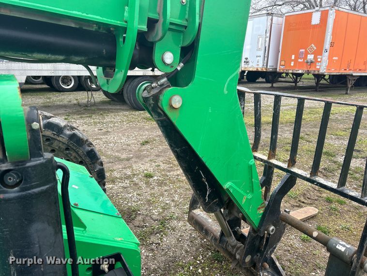 image for item MO9210 2015 JLG Skytrak 6036 telehandler