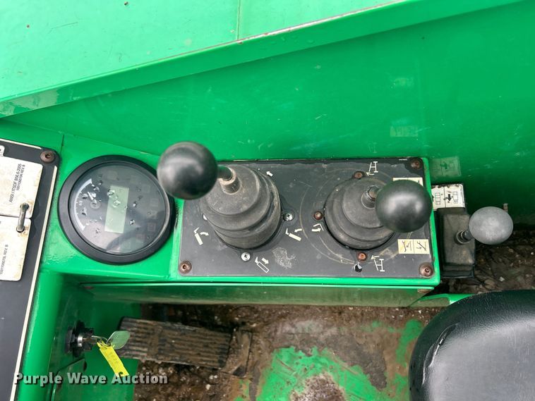 image for item MO9210 2015 JLG Skytrak 6036 telehandler