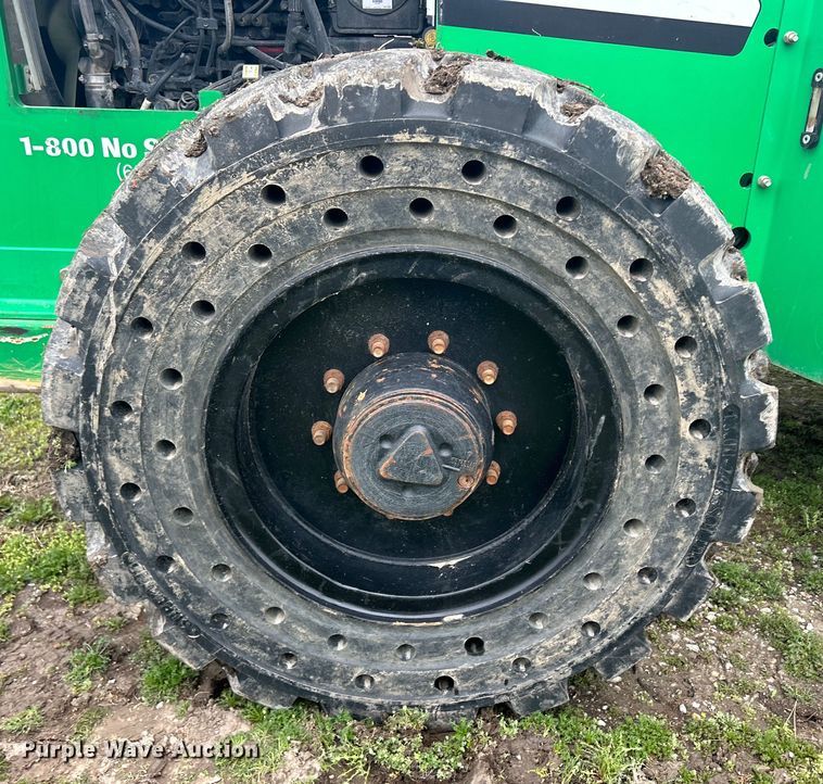 image for item MO9210 2015 JLG Skytrak 6036 telehandler