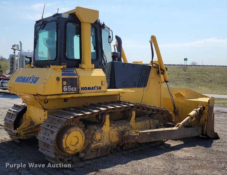 image for item MQ9697 2006 Komatsu D65EX-15E0 dozer