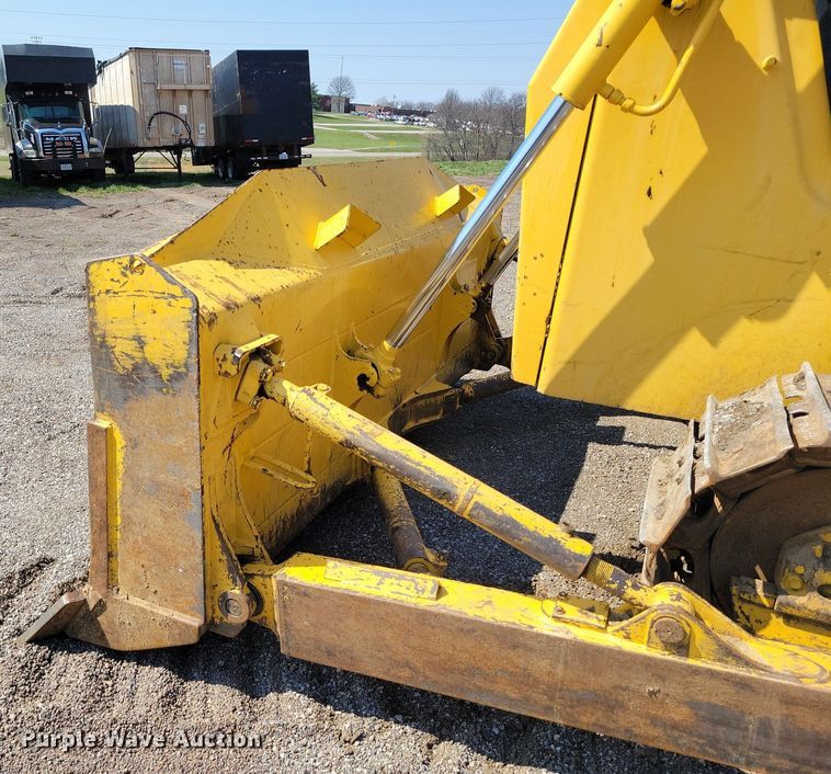 image for item MQ9697 2006 Komatsu D65EX-15E0 dozer