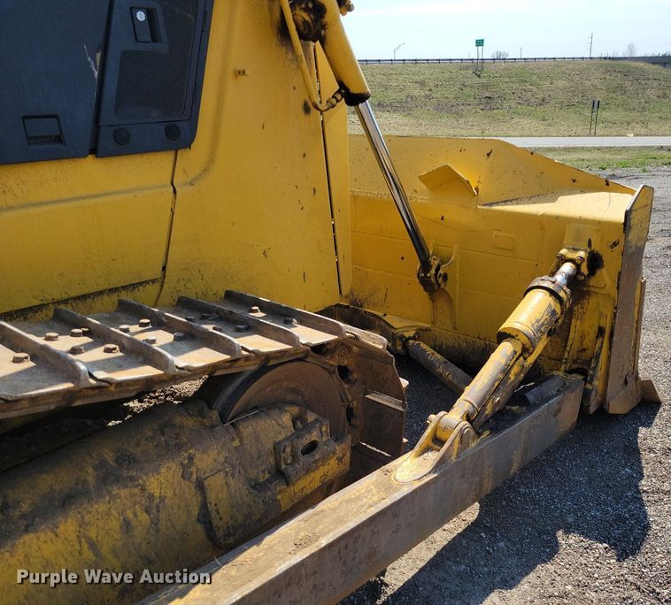 image for item MQ9697 2006 Komatsu D65EX-15E0 dozer