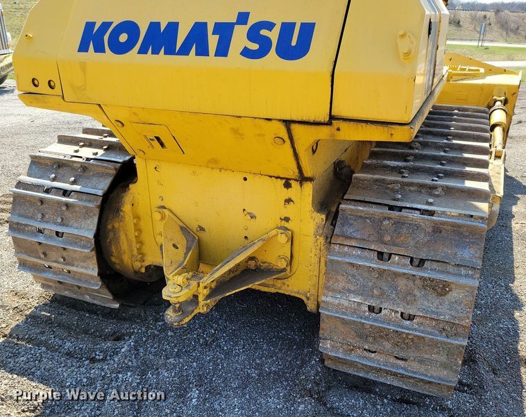 image for item MQ9697 2006 Komatsu D65EX-15E0 dozer