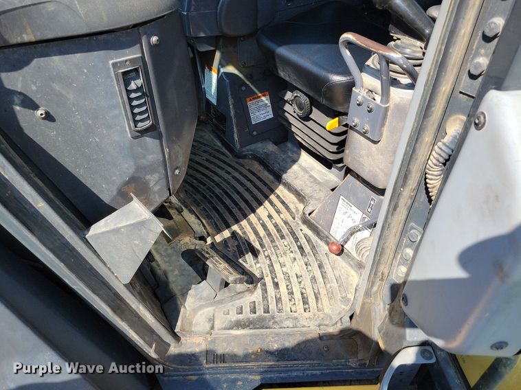 image for item MQ9697 2006 Komatsu D65EX-15E0 dozer