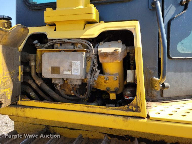 image for item MQ9697 2006 Komatsu D65EX-15E0 dozer