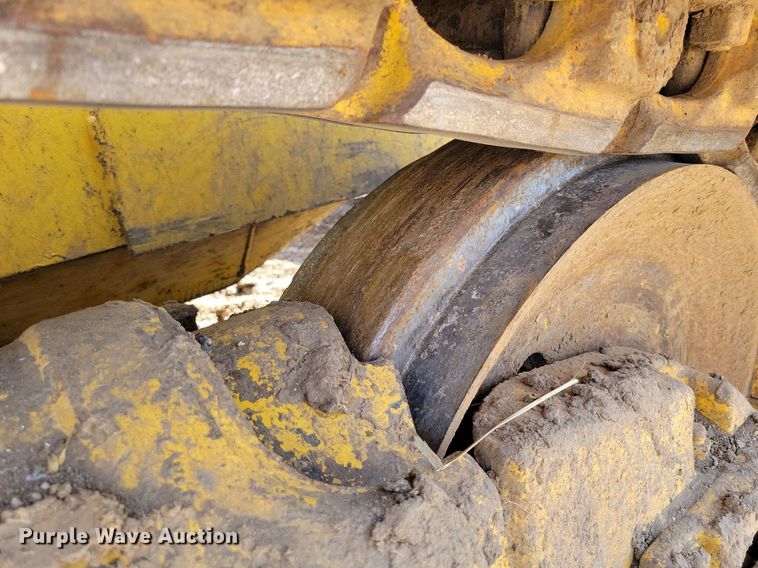 image for item MQ9697 2006 Komatsu D65EX-15E0 dozer