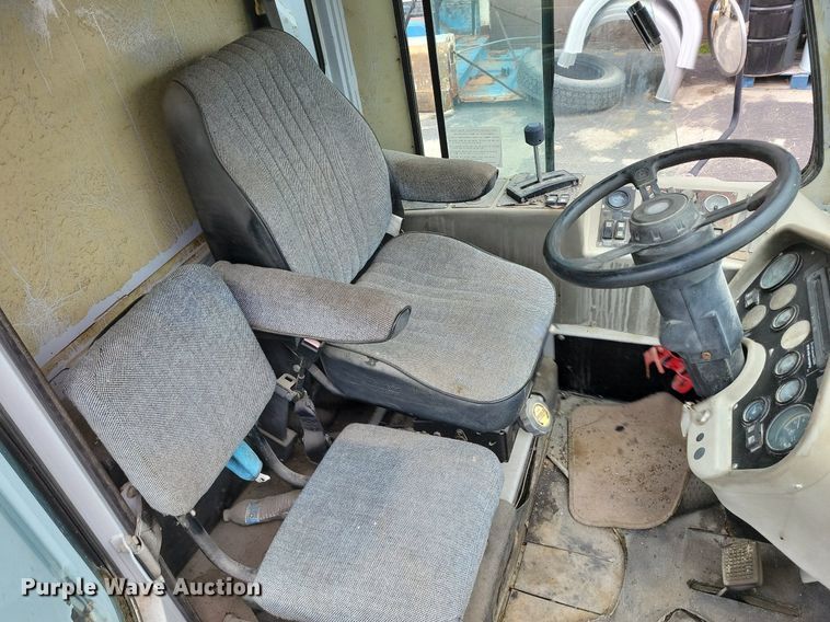 image for item MQ9704 1999 Johnston  4000 street sweeper