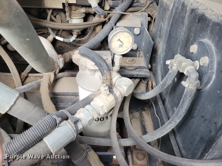 image for item MQ9704 1999 Johnston  4000 street sweeper