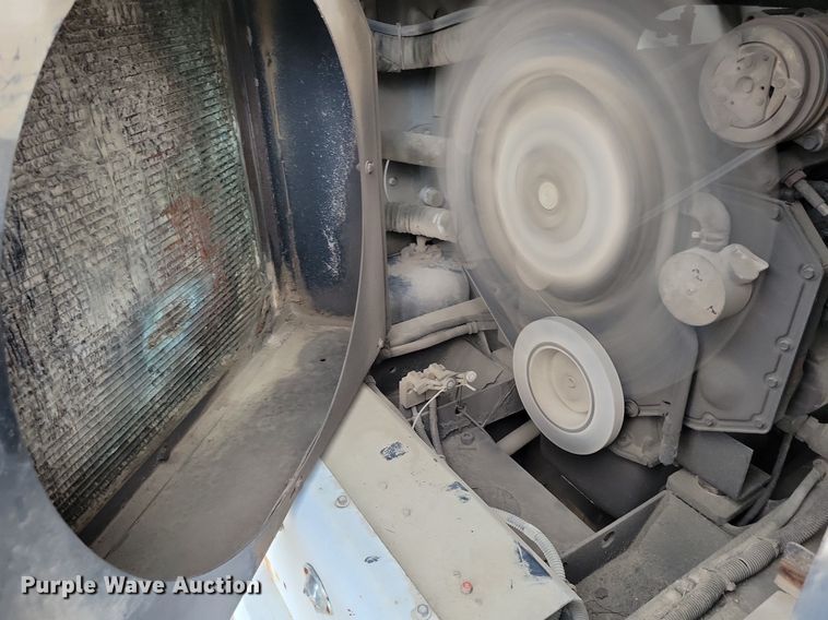 image for item MQ9704 1999 Johnston  4000 street sweeper