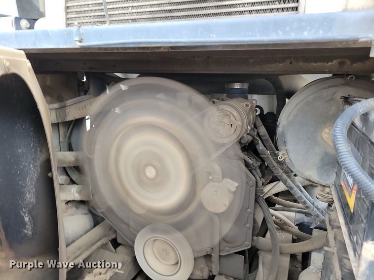 image for item MQ9704 1999 Johnston  4000 street sweeper