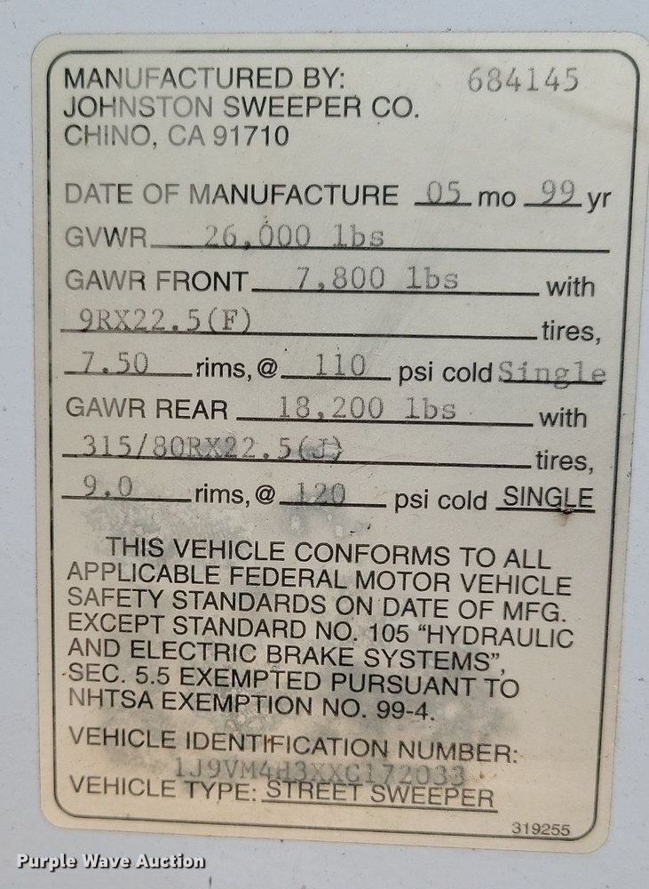 image for item MQ9704 1999 Johnston  4000 street sweeper