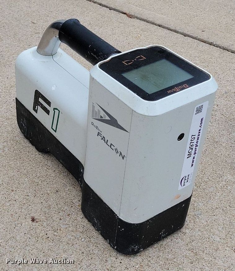 image for item MQ9707 Digitrak Falcon F1 locator receiver