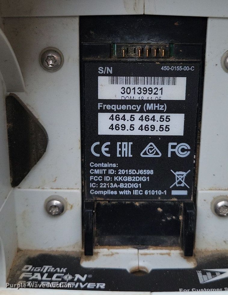 image for item MQ9707 Digitrak Falcon F1 locator receiver