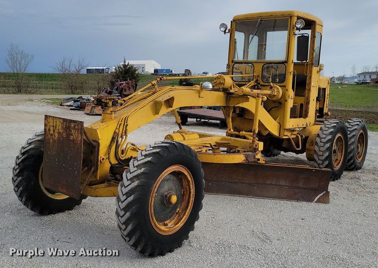 image for item MQ9717 1963 Galion 303 rigid frame motor grader