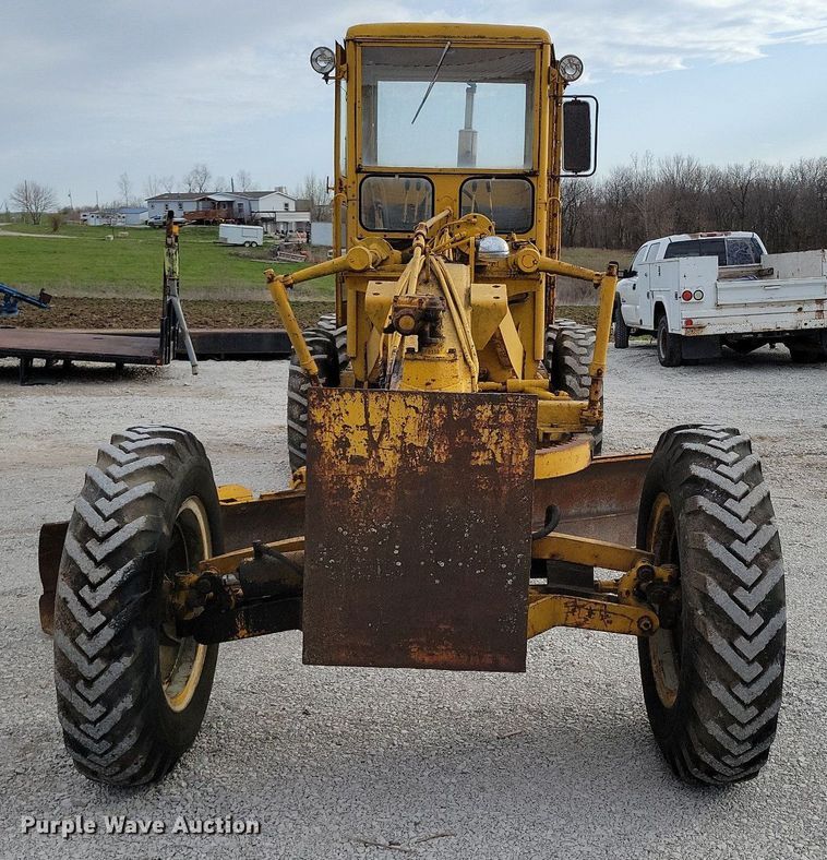 image for item MQ9717 1963 Galion 303 rigid frame motor grader