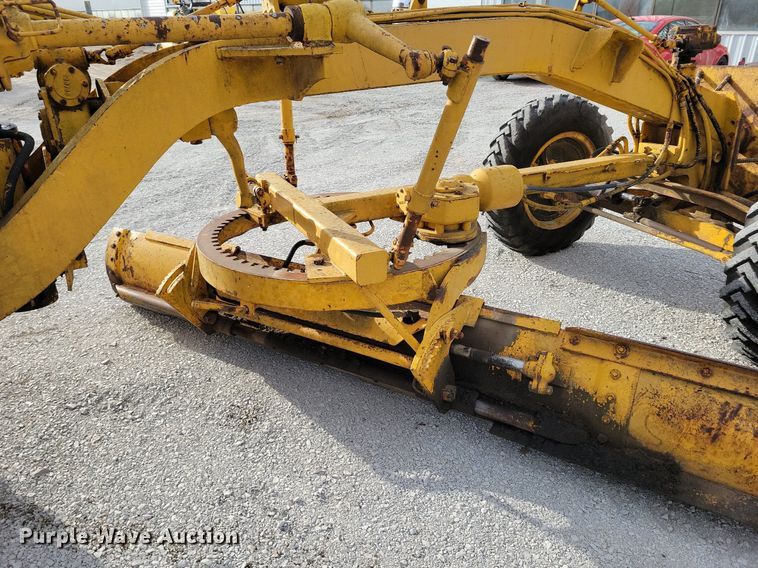 image for item MQ9717 1963 Galion 303 rigid frame motor grader