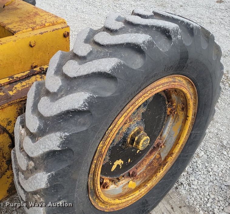 image for item MQ9717 1963 Galion 303 rigid frame motor grader