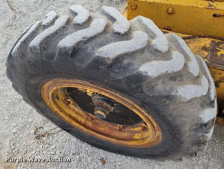 image for item MQ9717 1963 Galion 303 rigid frame motor grader