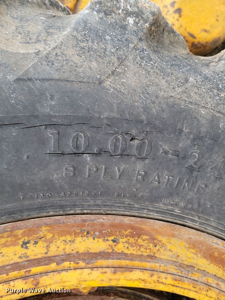 image for item MQ9717 1963 Galion 303 rigid frame motor grader