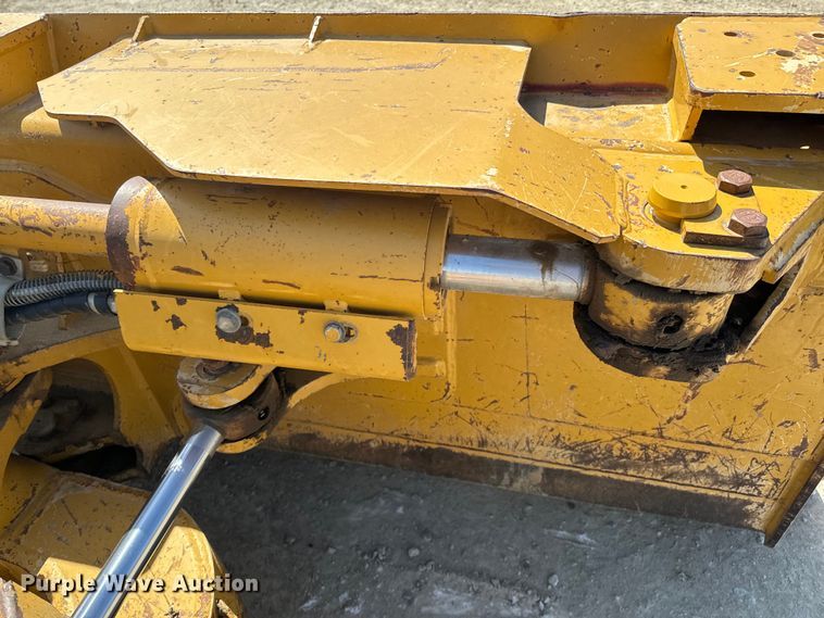 image for item ND9063 2012 Caterpillar  D6KXL dozer