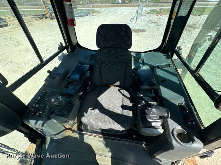 image for item ND9063 2012 Caterpillar  D6KXL dozer