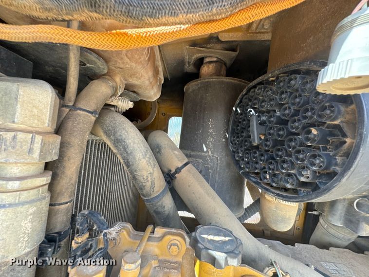 image for item ND9063 2012 Caterpillar  D6KXL dozer