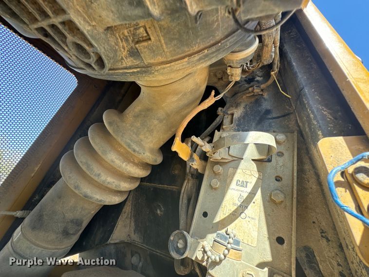 image for item ND9063 2012 Caterpillar  D6KXL dozer