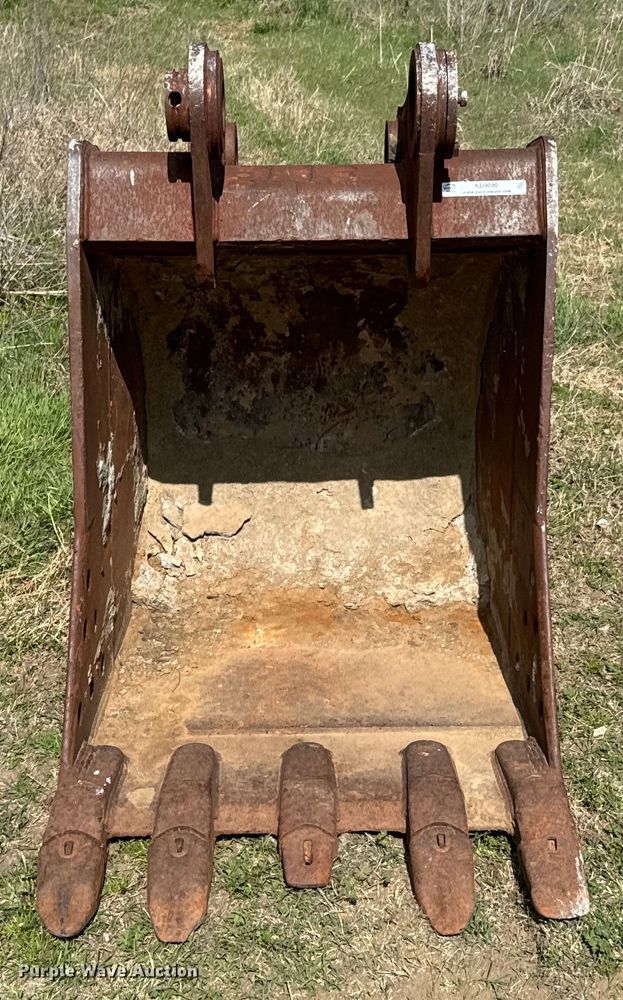 image for item ND9090 Gannon Case excavator bucket