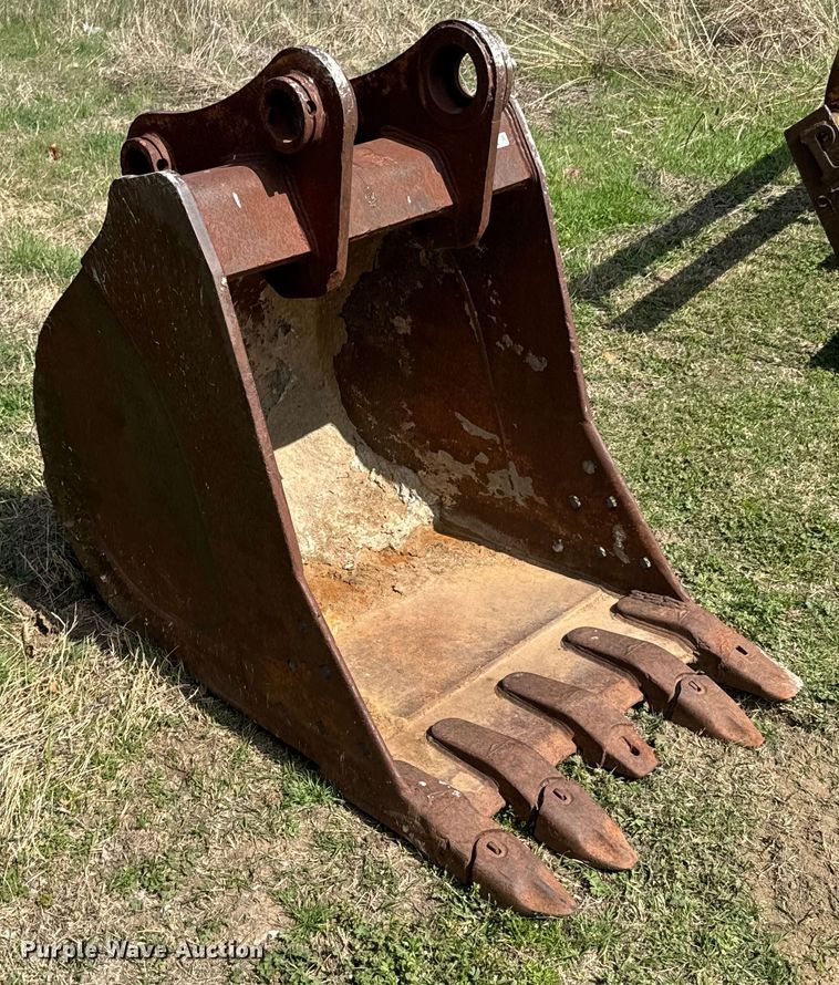 image for item ND9090 Gannon Case excavator bucket