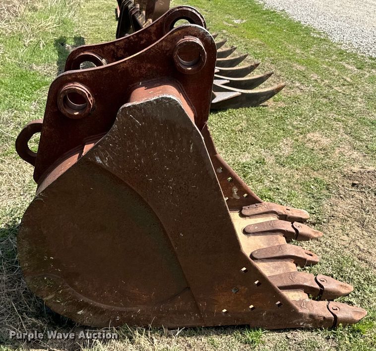 image for item ND9090 Gannon Case excavator bucket