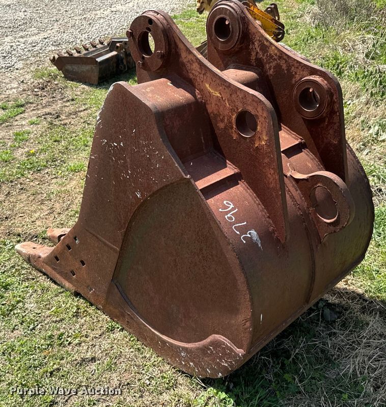 image for item ND9090 Gannon Case excavator bucket