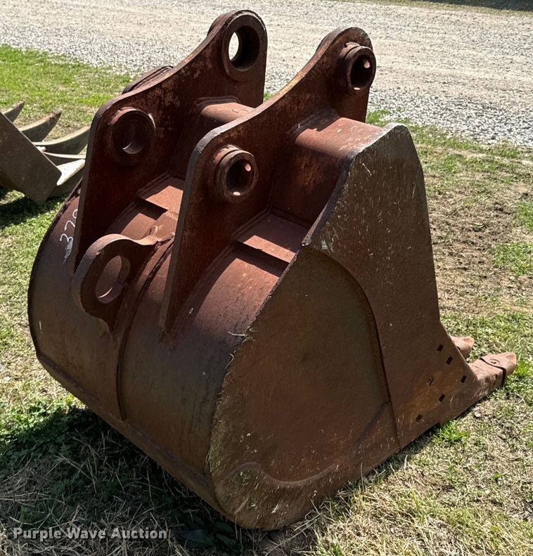 image for item ND9090 Gannon Case excavator bucket