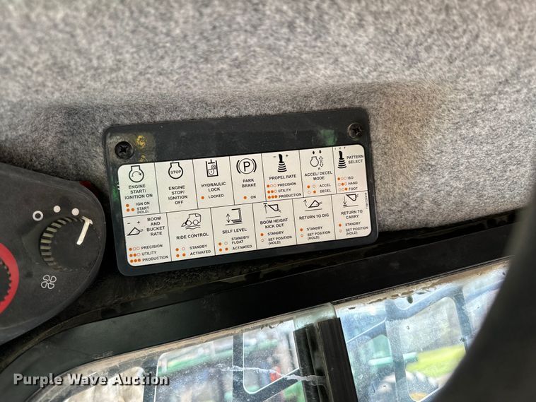 image for item ND9094 2019 John Deere 325G  tracked skid steer loader