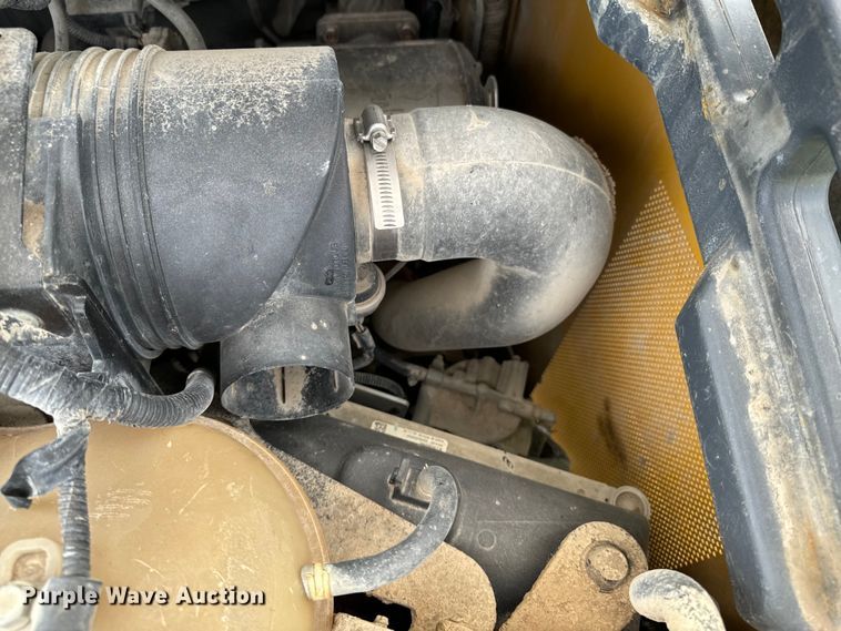 image for item ND9094 2019 John Deere 325G  tracked skid steer loader