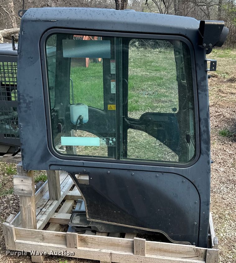 image for item ND9101 Kubota enclosed cab