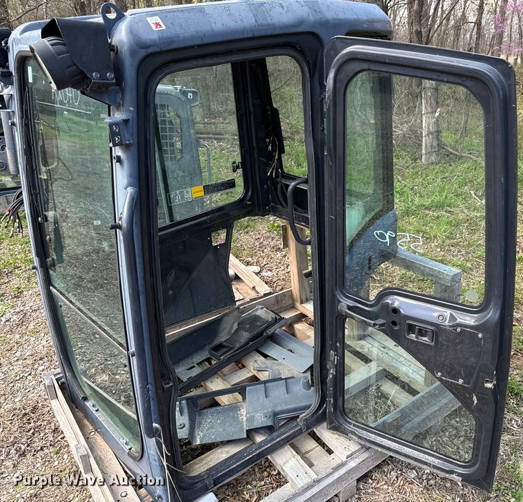 image for item ND9101 Kubota enclosed cab