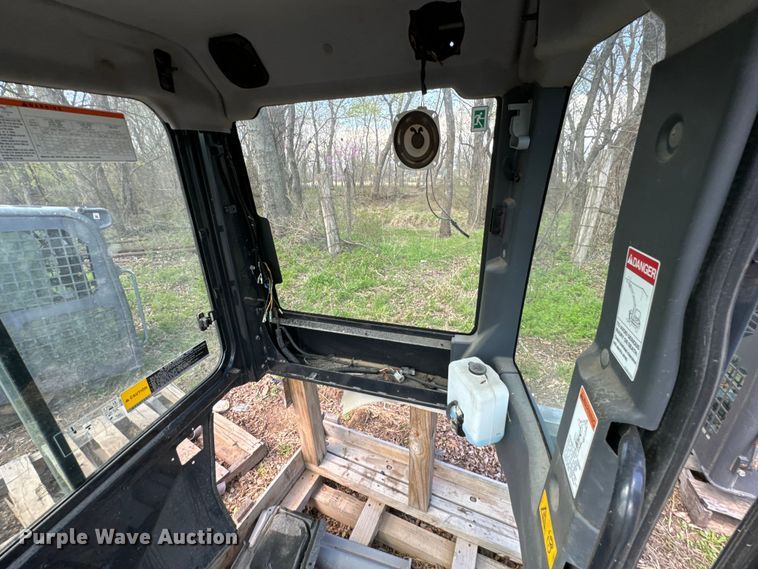 image for item ND9101 Kubota enclosed cab