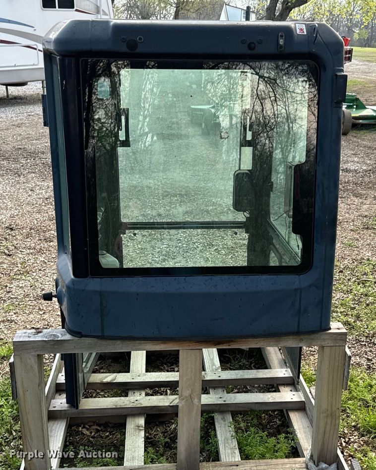 image for item ND9103 Kubota enclosed cab