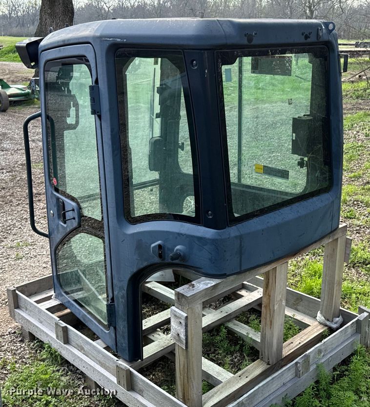 image for item ND9103 Kubota enclosed cab