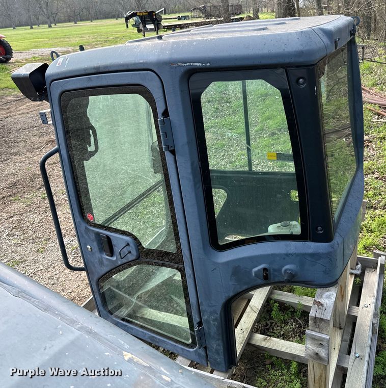 image for item ND9103 Kubota enclosed cab