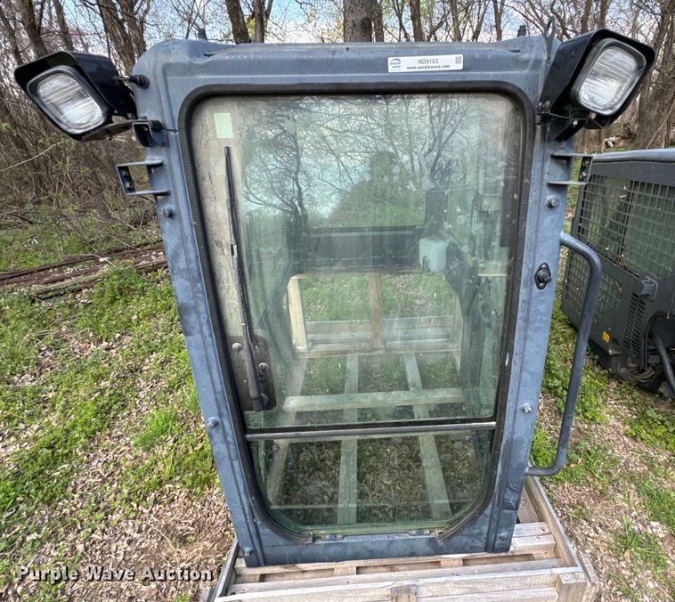 image for item ND9103 Kubota enclosed cab