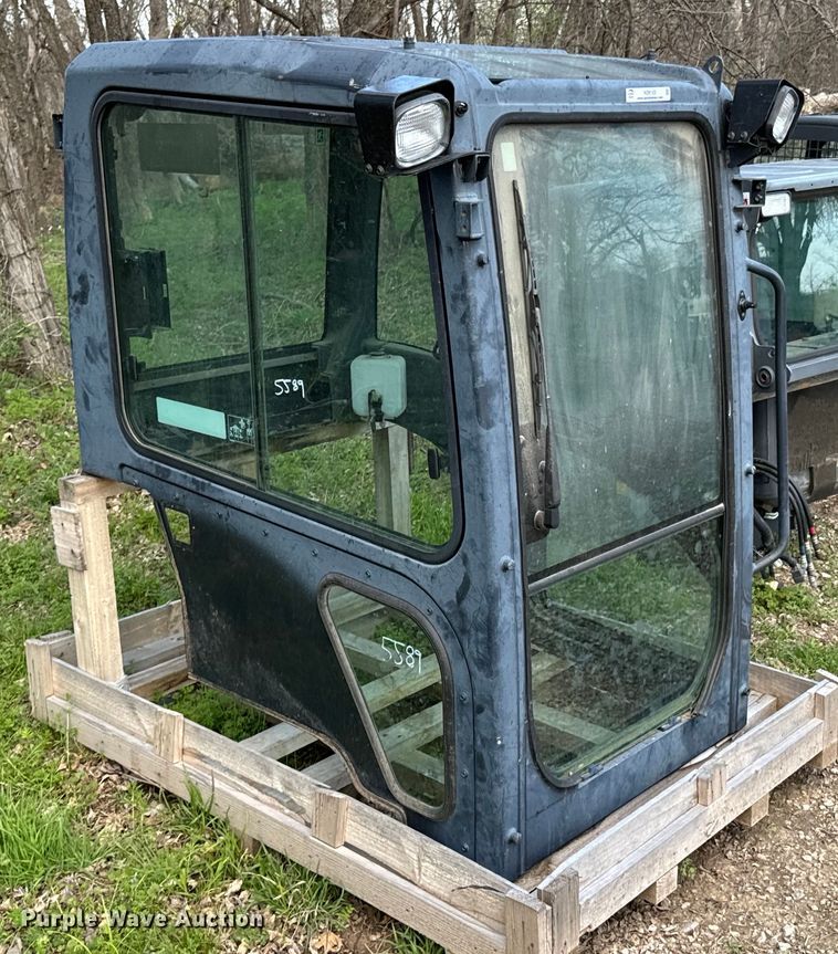 image for item ND9103 Kubota enclosed cab