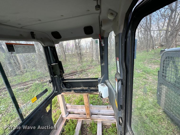 image for item ND9103 Kubota enclosed cab