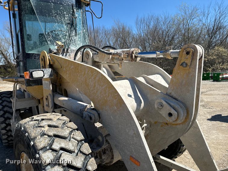 image for item ND9130 2001 Caterpillar 928G wheel loader