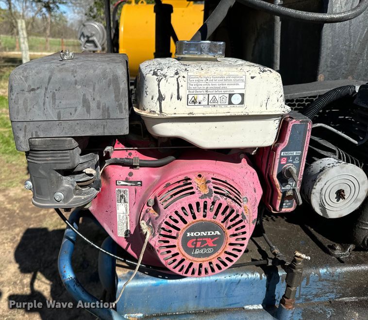 image for item ND9132 Seal coat trailer