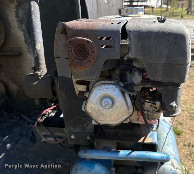 image for item ND9132 Seal coat trailer