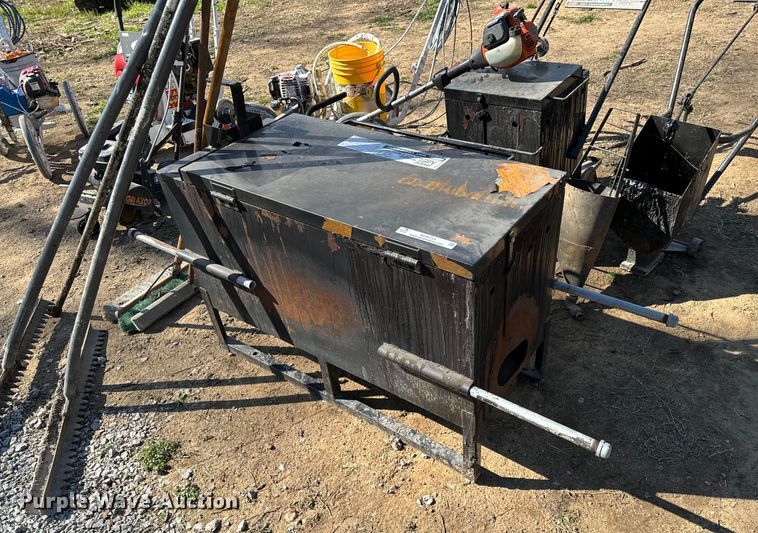 image for item ND9133 Asphalt seal coating equipment