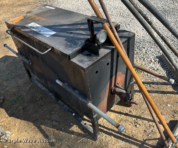 image for item ND9133 Asphalt seal coating equipment