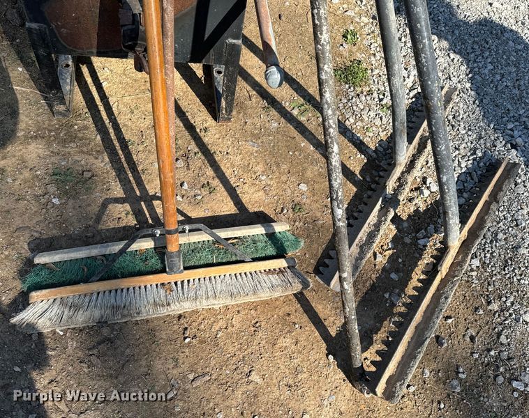 image for item ND9133 Asphalt seal coating equipment