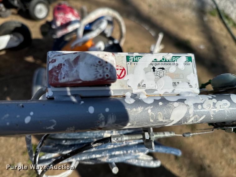 image for item ND9133 Asphalt seal coating equipment